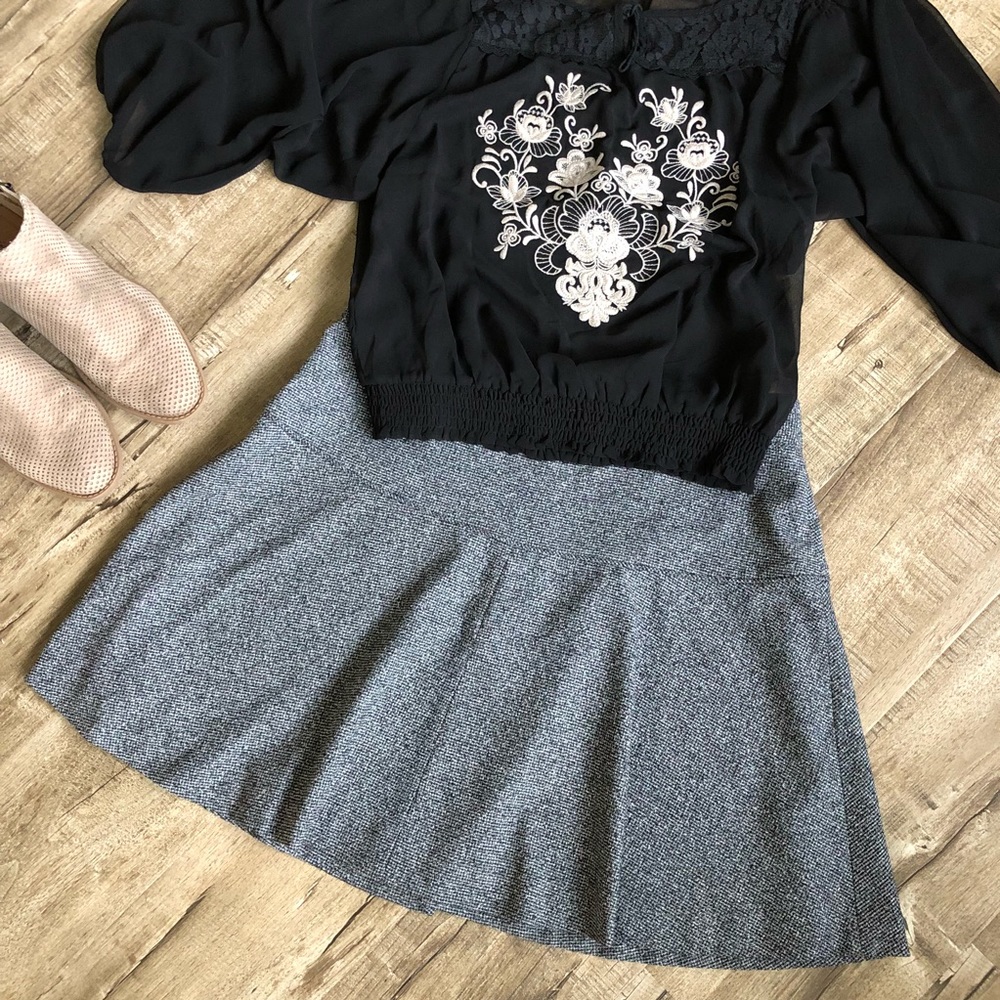 Banana Republic Black White Tweedy Circle Skirt 10